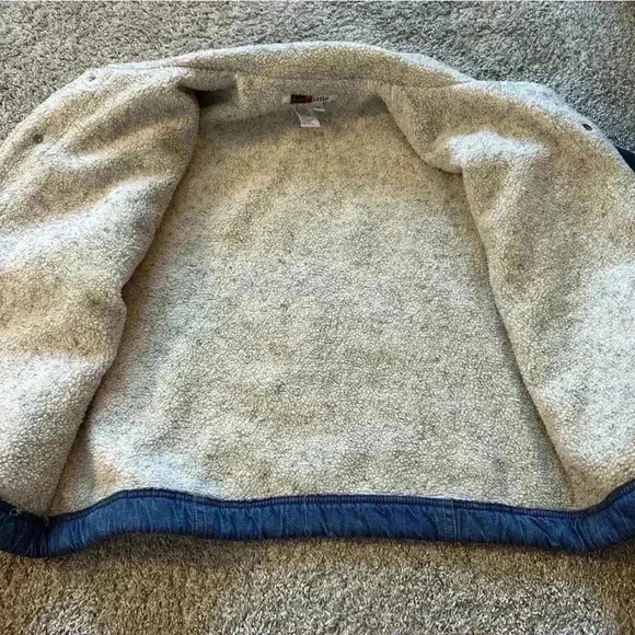 Vintage 90’s Sherpa lined denim jacket coat medium snap closure trucker barn - Picture 9 of 9